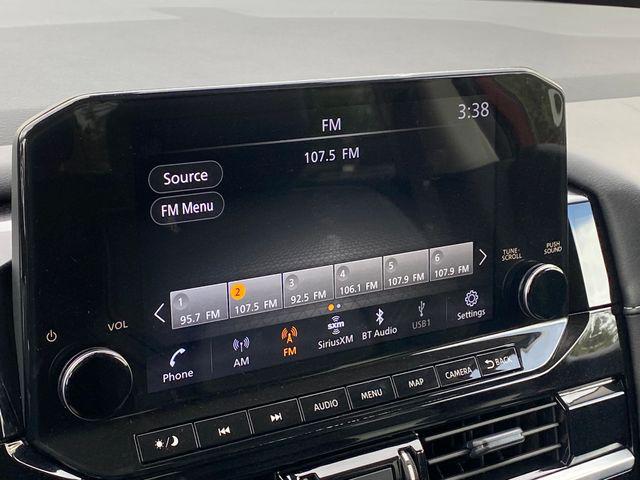 2025 Nissan Pathfinder SL 4WD