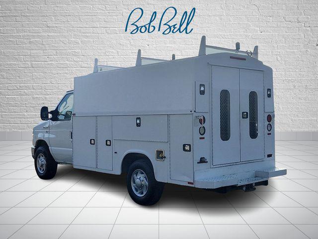 2015 Ford E-350 Cutaway Base