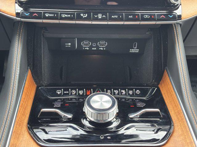 2024 Jeep Grand Wagoneer L Series III 4x4