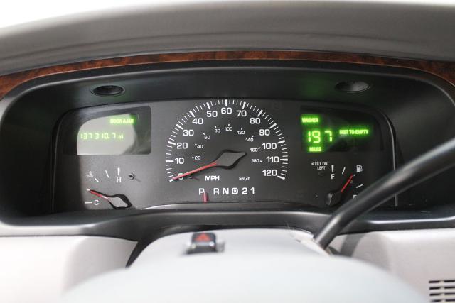 2002 Lincoln Town Car Executive