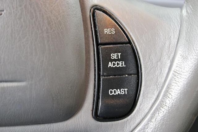 2002 Lincoln Town Car Executive