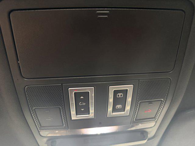 2022 Land Rover Defender 110 X-Dynamic HSE