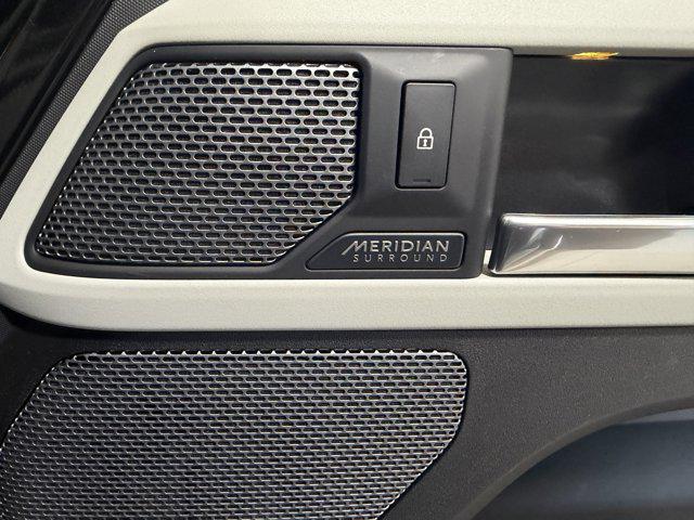 2022 Land Rover Defender 110 X-Dynamic HSE