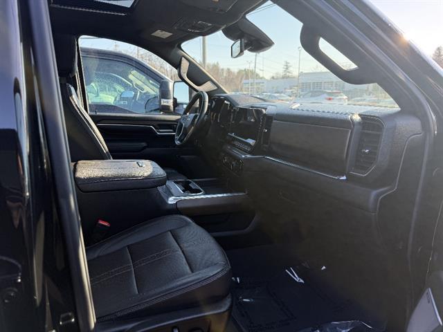 2024 Chevrolet Silverado 2500HD 4WD Crew Cab Standard Bed High Country
