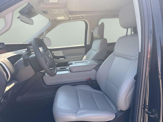 2025 Ford Expedition Active MAX