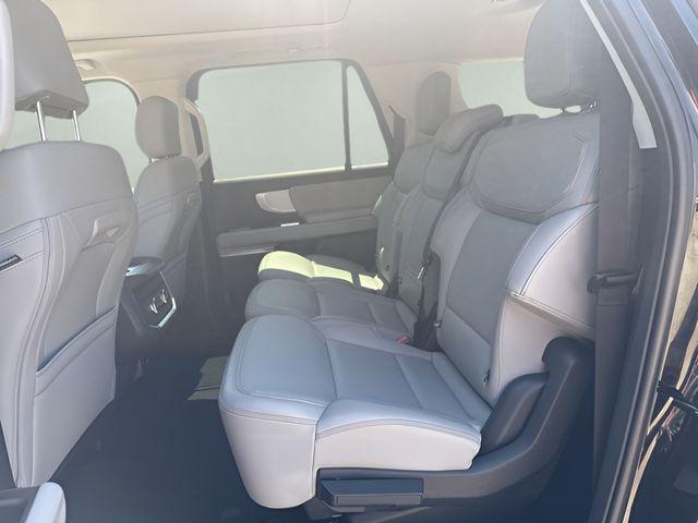 2025 Ford Expedition Active MAX