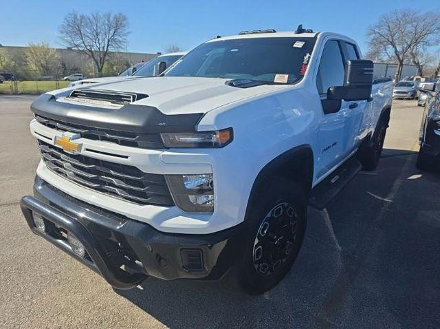 2024 Chevrolet Silverado 2500HD 4WD Double Cab Standard Bed Custom