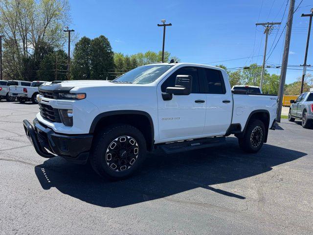 2024 Chevrolet Silverado 2500HD 4WD Double Cab Standard Bed Custom