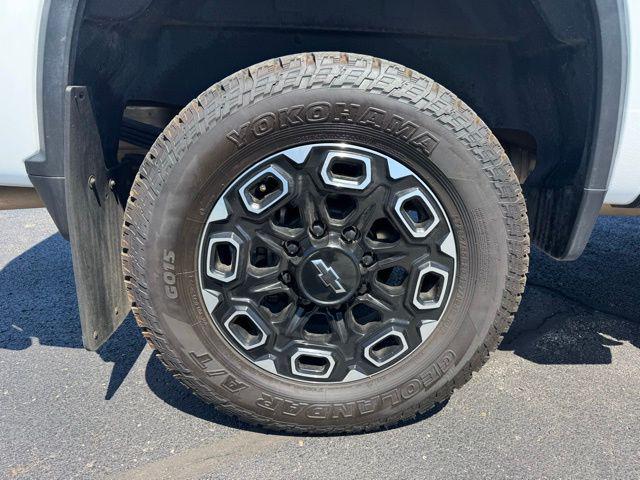 2024 Chevrolet Silverado 2500HD 4WD Double Cab Standard Bed Custom