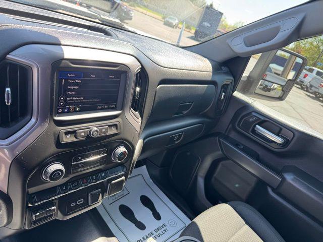 2024 Chevrolet Silverado 2500HD 4WD Double Cab Standard Bed Custom