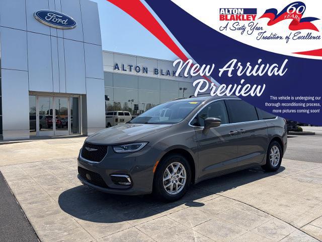 2022 Chrysler Pacifica Touring L for sale in Somerset, KY
