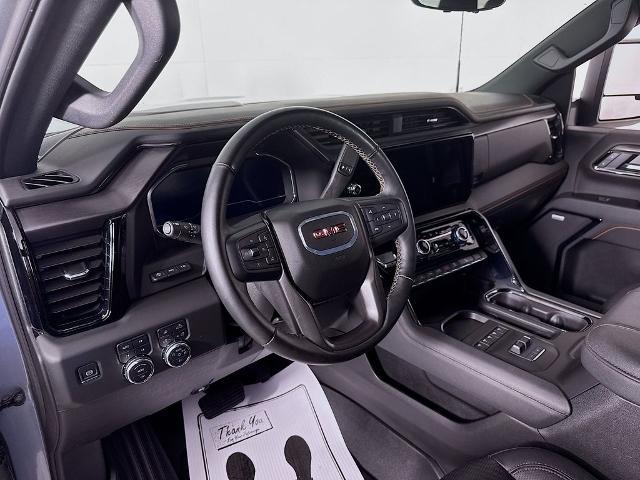 2025 GMC Sierra 2500HD 4WD Crew Cab Standard Bed AT4