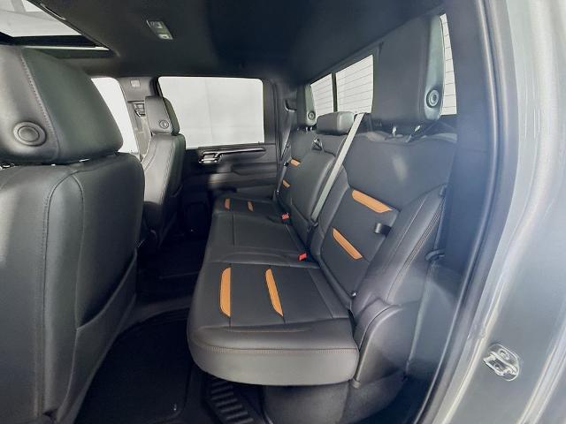 2025 GMC Sierra 2500HD 4WD Crew Cab Standard Bed AT4