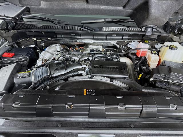 2025 GMC Sierra 2500HD 4WD Crew Cab Standard Bed AT4
