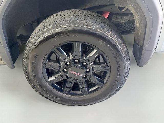 2025 GMC Sierra 2500HD 4WD Crew Cab Standard Bed AT4