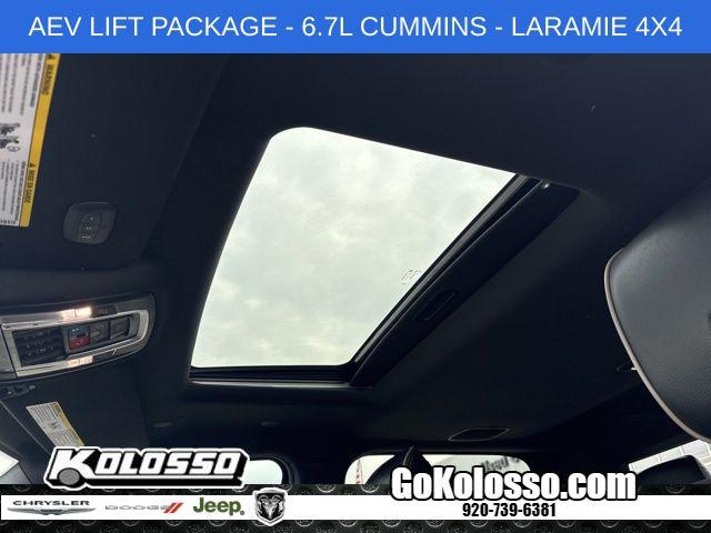 2024 Ram 2500 Laramie Crew Cab 4x4 64 Box