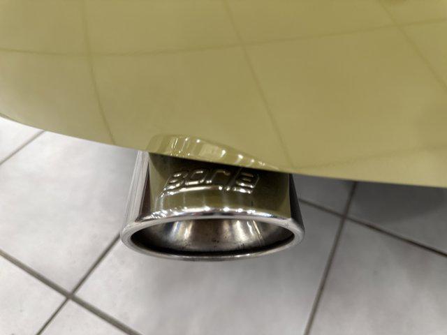 2005 Ford Thunderbird Base