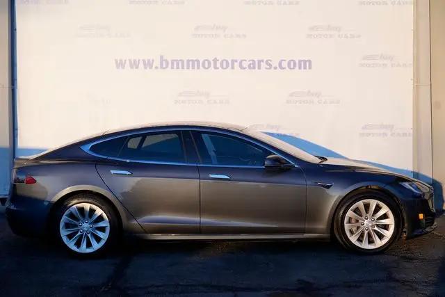 2017 Tesla Model S 75D
