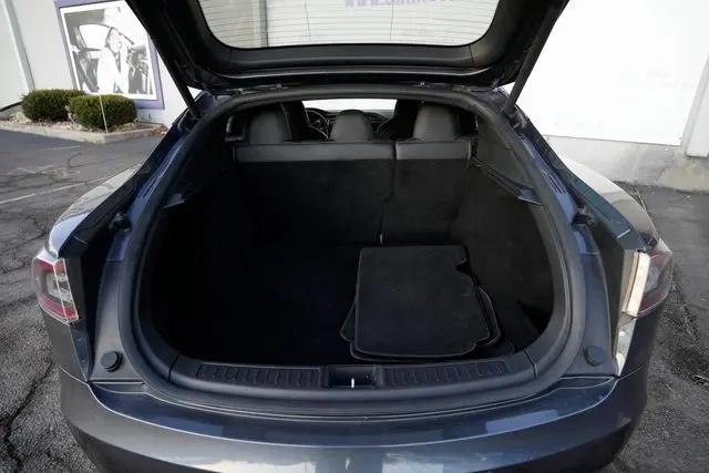 2017 Tesla Model S 75D