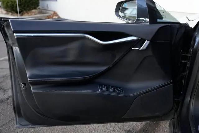 2017 Tesla Model S 75D