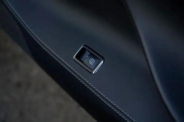 2017 Tesla Model S 75D