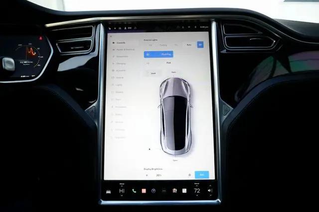 2017 Tesla Model S 75D