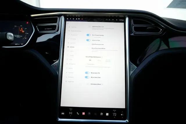 2017 Tesla Model S 75D