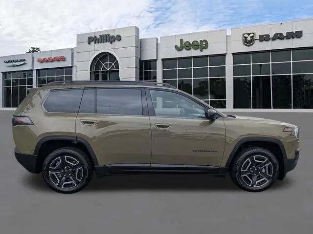 2026 Jeep Cherokee Laredo 4x4