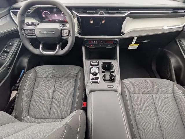 2026 Jeep Cherokee Laredo 4x4