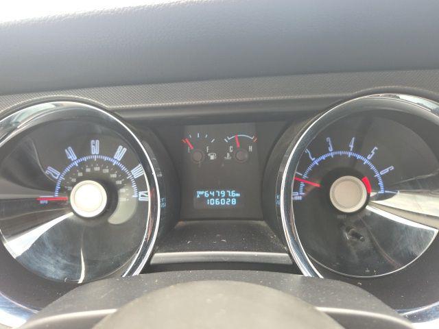 2010 Ford Mustang V6 Premium