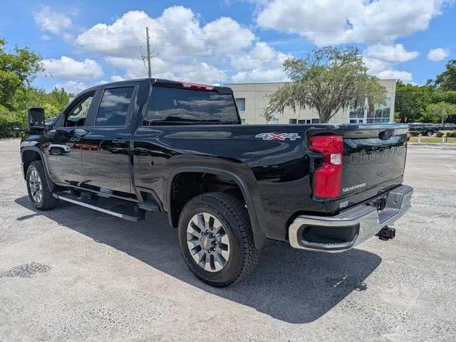 2026 Chevrolet Silverado 2500HD Crew Cab, Standard Bed, LT, 4WD