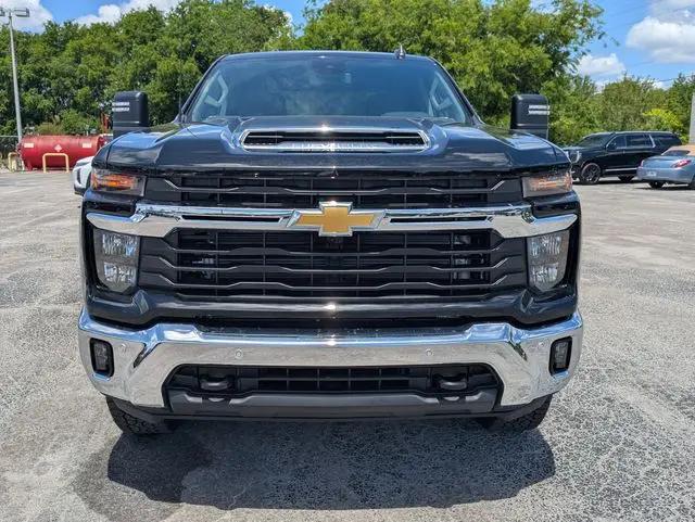 2026 Chevrolet Silverado 2500HD Crew Cab, Standard Bed, LT, 4WD