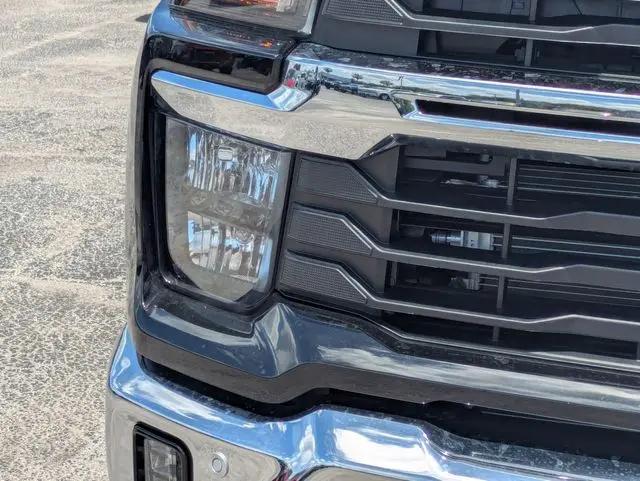 2026 Chevrolet Silverado 2500HD Crew Cab, Standard Bed, LT, 4WD