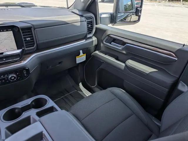 2026 Chevrolet Silverado 2500HD Crew Cab, Standard Bed, LT, 4WD