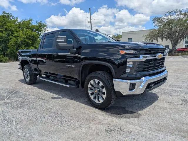 2026 Chevrolet Silverado 2500HD Crew Cab, Standard Bed, LT, 4WD