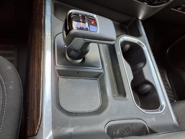 2022 GMC Sierra 1500 4WD Crew Cab Short Box Elevation