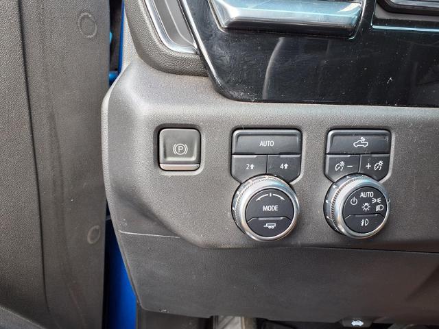 2022 GMC Sierra 1500 4WD Crew Cab Short Box Elevation