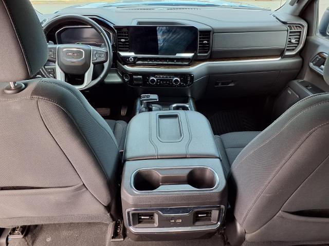 2022 GMC Sierra 1500 4WD Crew Cab Short Box Elevation