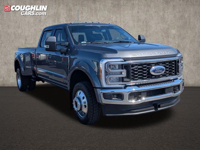 2023 Ford F-450 LARIAT