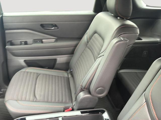 2025 Nissan Pathfinder Rock Creek 4WD