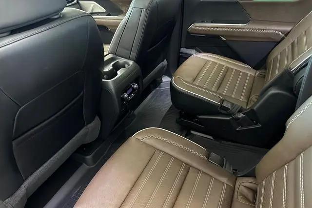 2026 GMC Acadia Denali Ultimate AWD