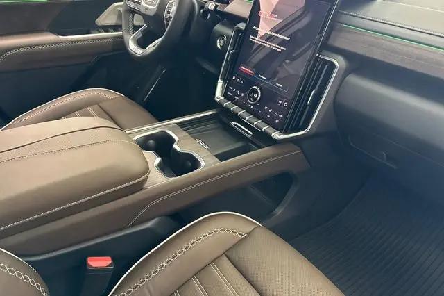 2026 GMC Acadia Denali Ultimate AWD