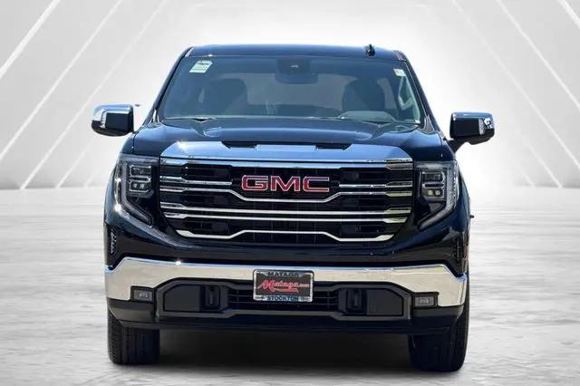 2026 GMC Sierra 1500 Crew Cab, Short Bed, SLT, 4WD