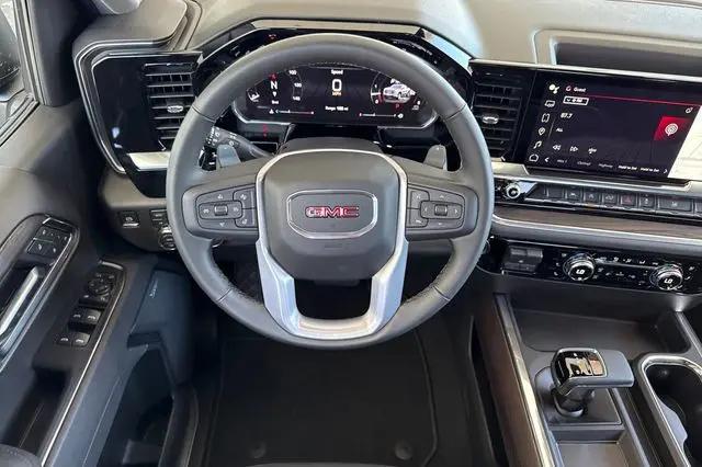 2026 GMC Sierra 1500 Crew Cab, Short Bed, SLT, 4WD
