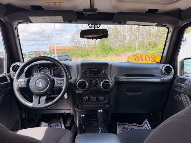 2016 Jeep Wrangler Unlimited Sport