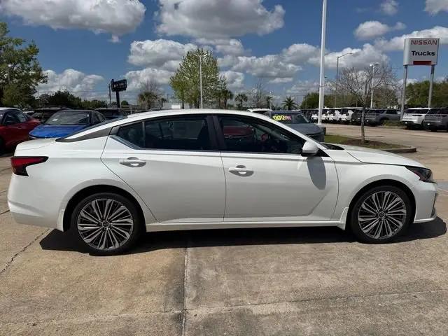 2026 Nissan Altima SV FWD