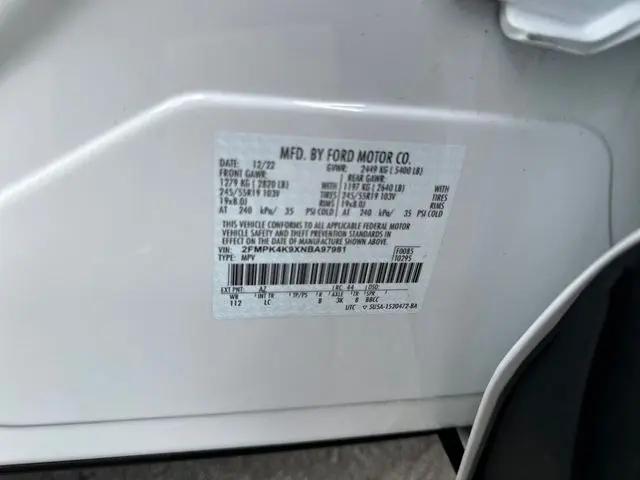 2022 Ford Edge Titanium