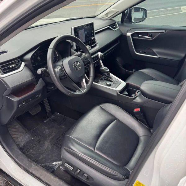 2019 Toyota RAV4 Hybrid Limited