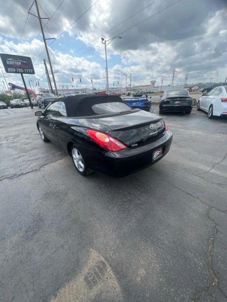 2005 Toyota Camry SE