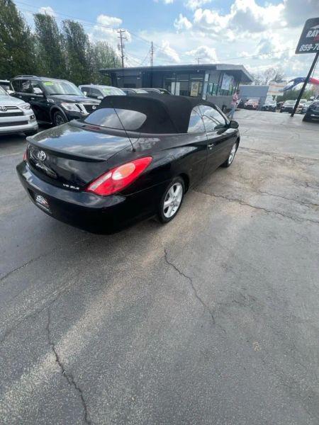 2005 Toyota Camry SE